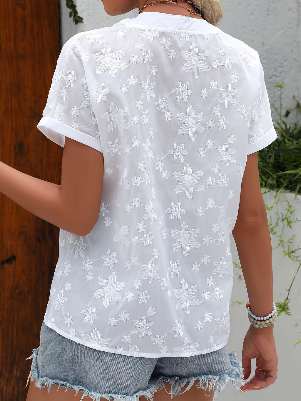 Hazel | Blouse à encolure en V à motifs floraux