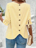 Savannah | Blouse élégante à rayures avec boutons décoratifs