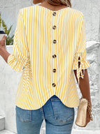 Savannah | Blouse élégante à rayures avec boutons décoratifs