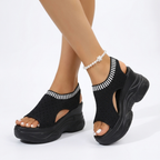 Rosé — Sandale plateforme strass urban chic audacieux