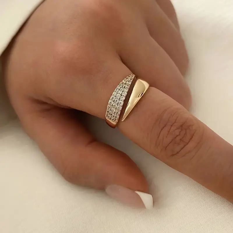 Luna | Sparkling Gold Ring (Buy 1, Get 1 Free)