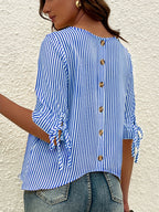 Savannah | Blouse élégante à rayures avec boutons décoratifs