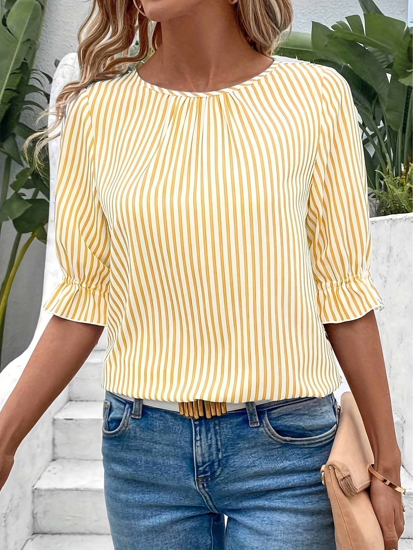 Savannah | Blouse élégante à rayures avec boutons décoratifs